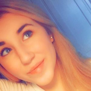 Meet your Posher, Jillian